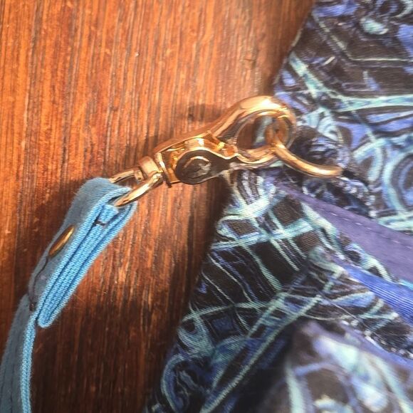 Blue and Gold Crossbody Bag with Swirling Pattern and Metal Clasp - Picture 7 of 9